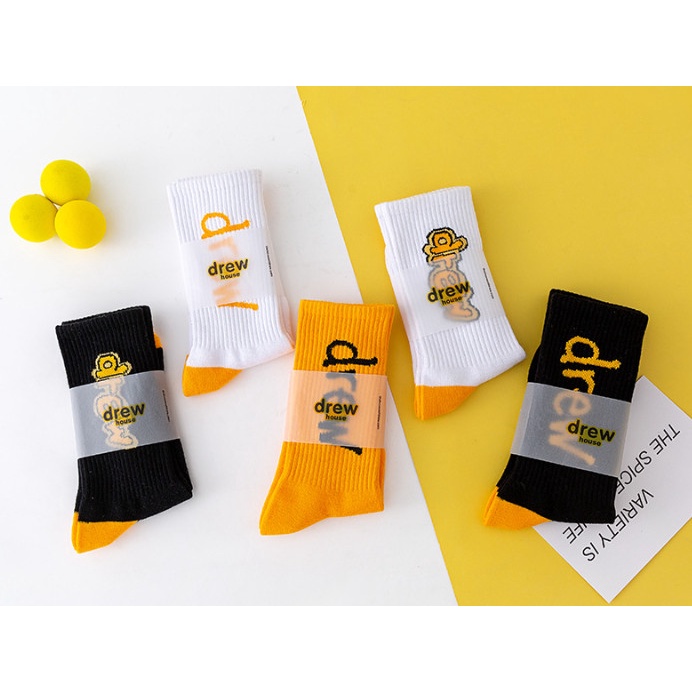 Vớ Tất DREW HOUSE cao cổ Nam Nữ phong cách trẻ trung, năng động.