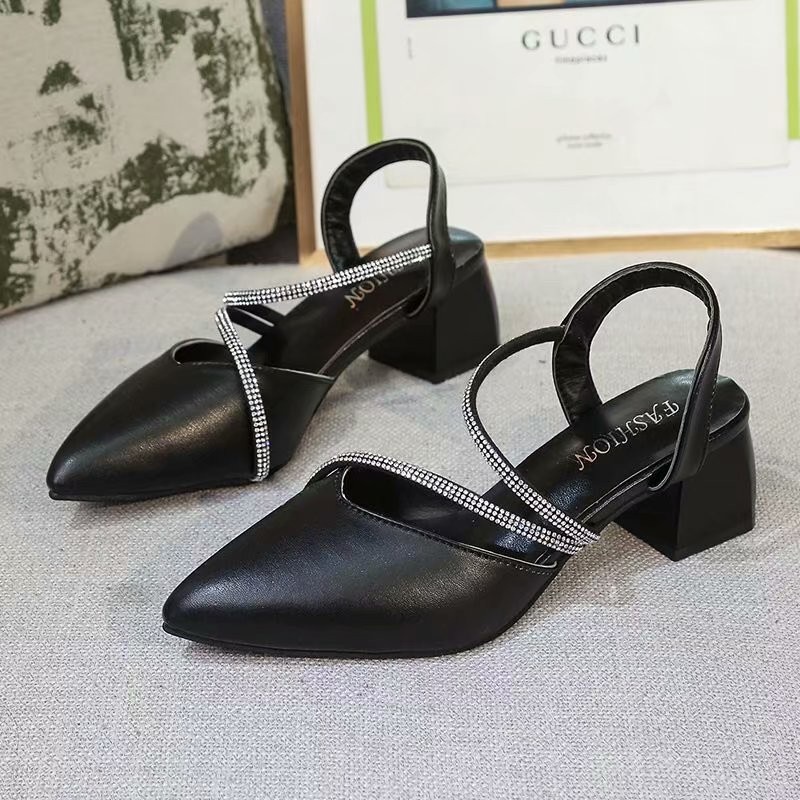 Giày sandal xỏ chân IELGY mũi nhọn đế dày đính đá giả thời trang cho nữ
