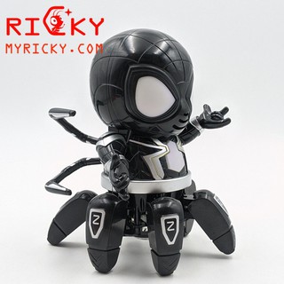 Robot Spider Man biểu diễn theo nhạc