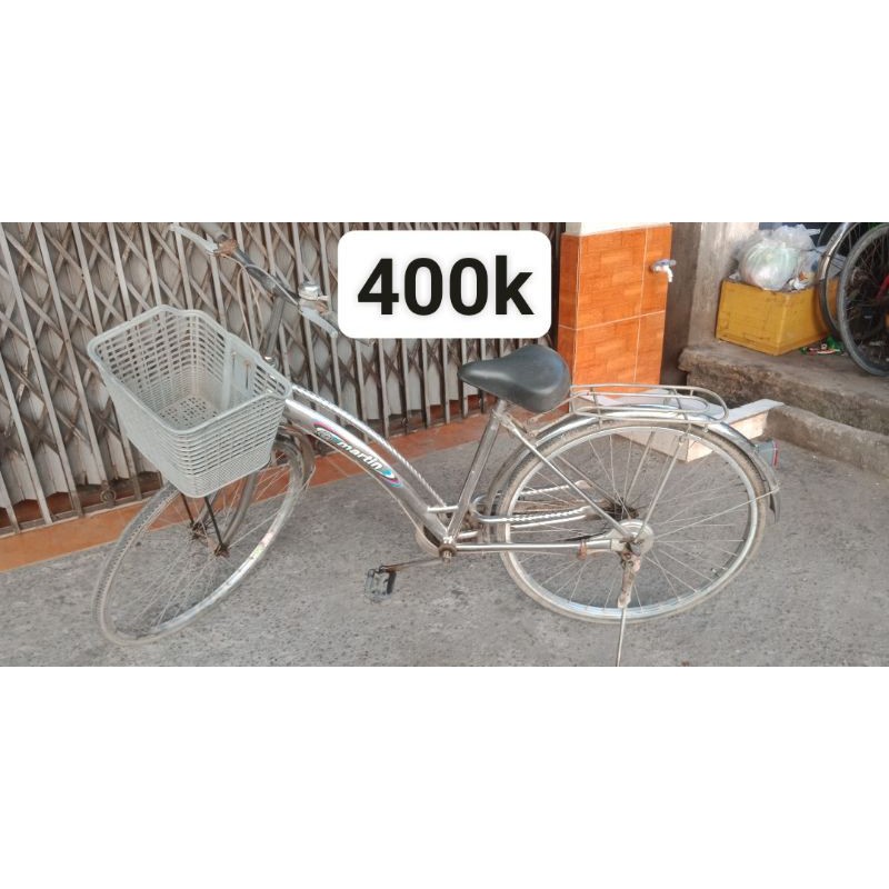 Xe điện.  xe đạp