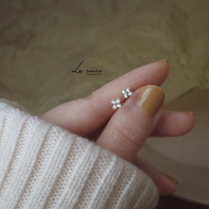 Khuyên tai blingminiflower chất liệu bạc S925 𝐥𝐚𝐫𝐞𝐢𝐧.𝐚𝐜𝐜𝐞𝐬𝐬𝐨𝐫𝐢𝐞𝐬 BBMFS925