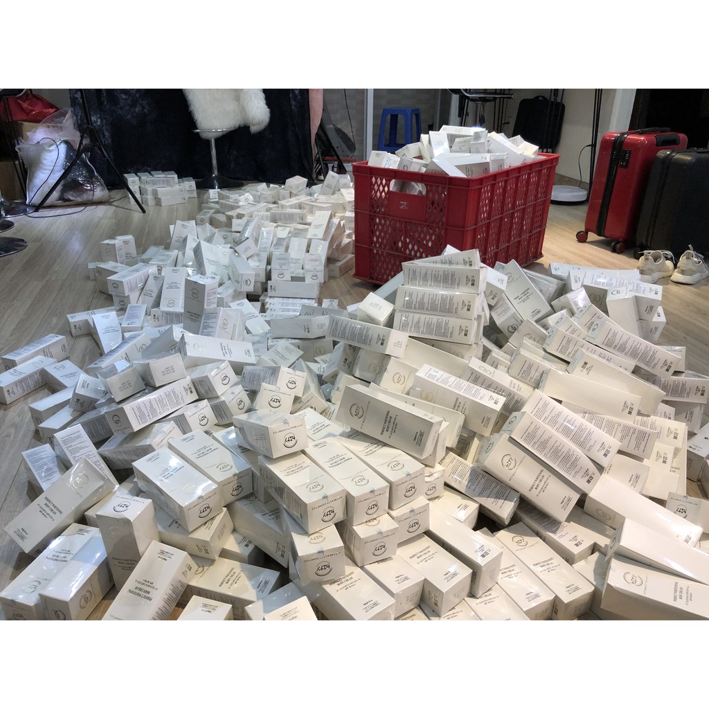 [Thanh Lý 05/2021] Kem chóng nắng NHẬT BẢN UV SPF 30+ Perfect Whitening,  dưỡng trắng toàn thân - Hity Beauty | BigBuy360 - bigbuy360.vn