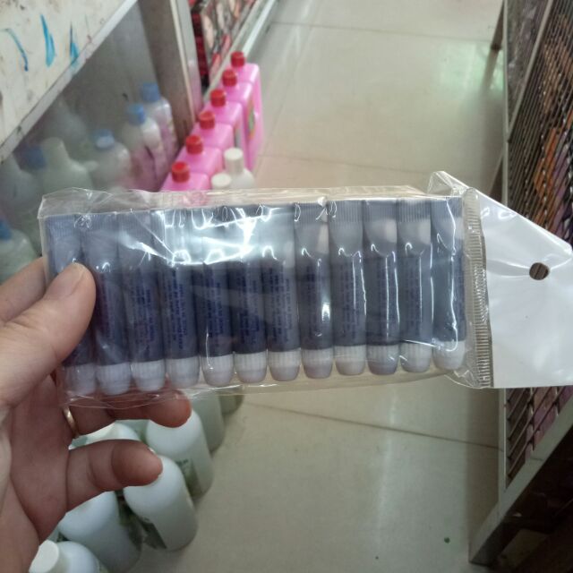 Keo dán mi giả 1 vĩ / 12 tuýp