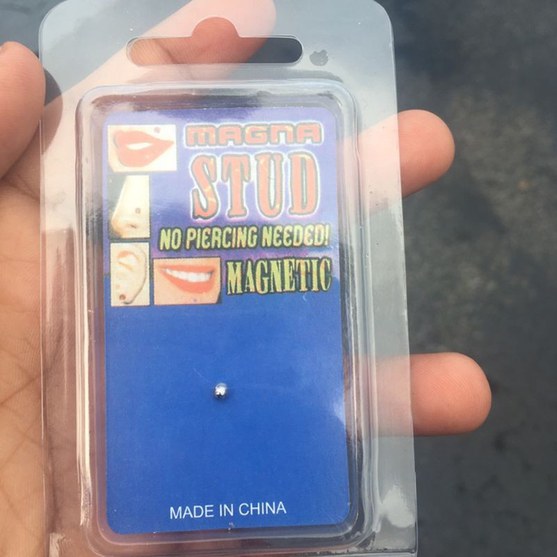 Khuyên Mũi Nam Châm Bằng Thép Không Gỉ