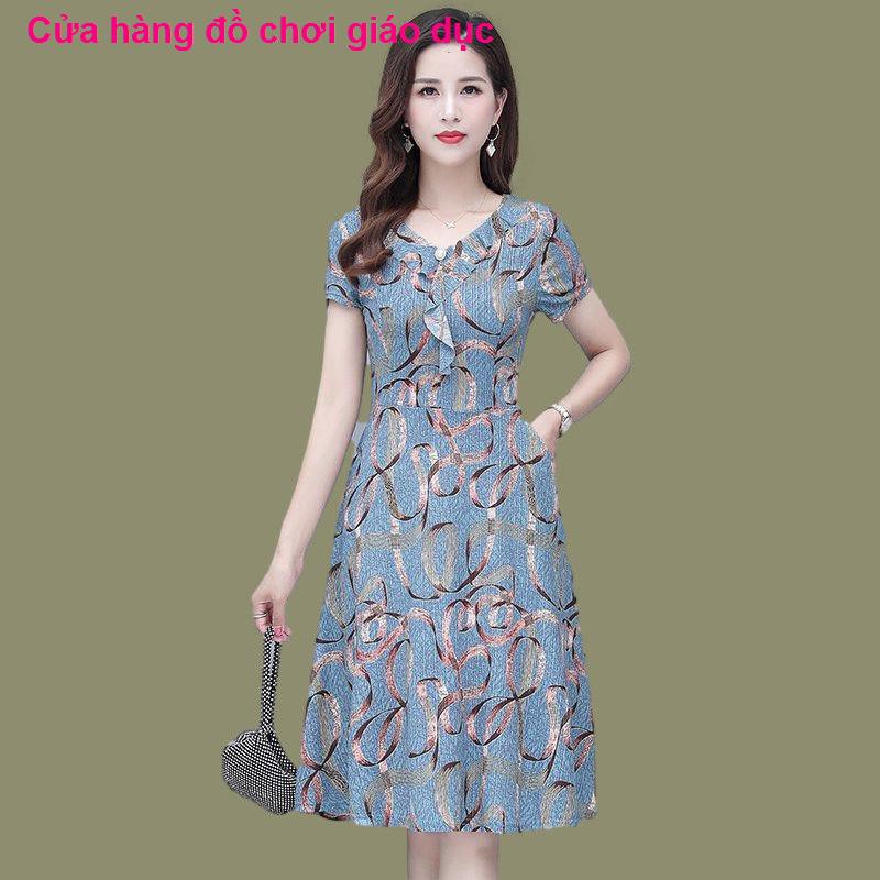 SHOP XINH Váy đầm mẹ 2021 mới mùa xuân và hè trung niên size lớn phụ nữ rộng rãi thời trang dài <