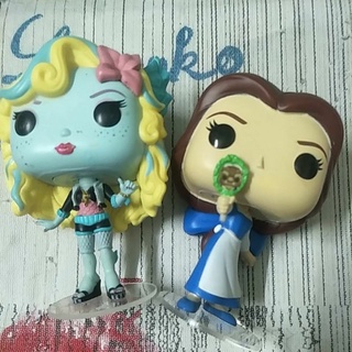 Funko bé gái R
