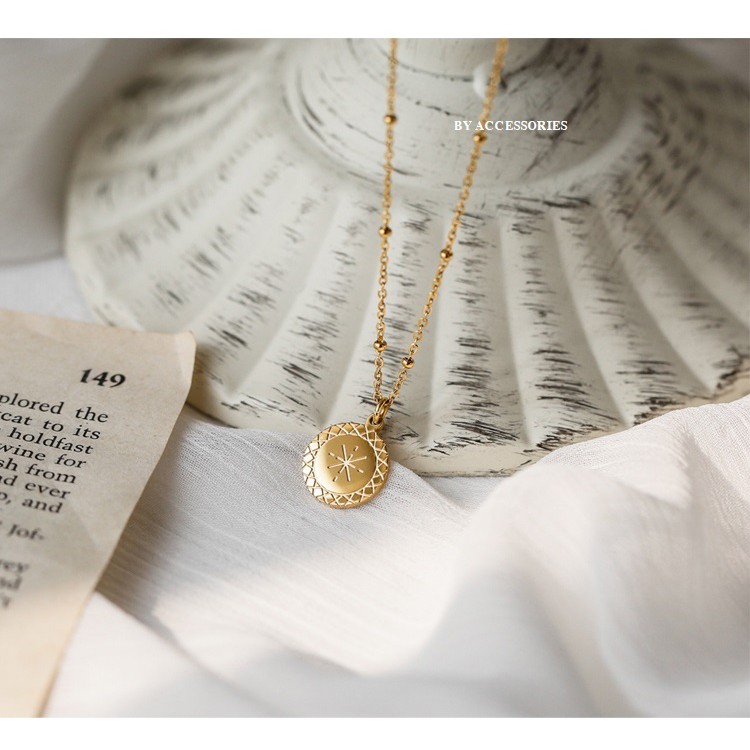 Dây chuyền titan mặt tròn tia sáng không gỉ WN200502