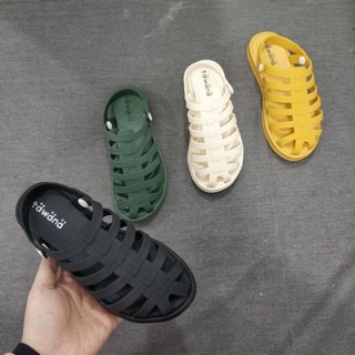 Dép nhựa dáng GC