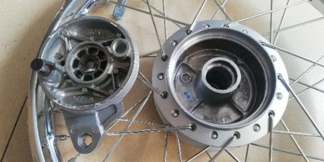 Bánh căm 1 cái sau full như hình đùm zin theo xe wave s 110 lắp vừa wave alpha dream các đời msp