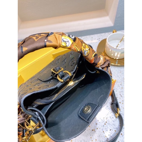 Túi Xách Eo Vì Hoa Mẫu Mới Nhất Sz20cm