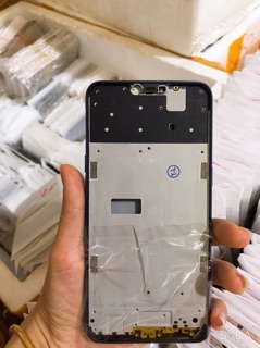 Vỏ điện thoại realme C2 (vỏ + xương)