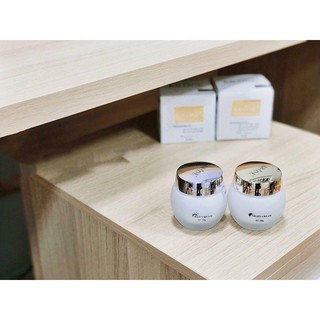 KEM DƯỠNG TRẮNG DA TOÀN THÂN BAN NGÀY/ĐÊM – KBONE (Whitening Body Day Cream – Kbone)