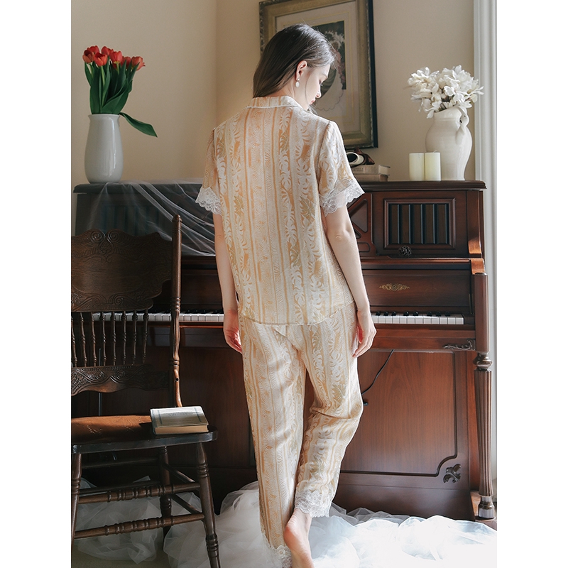 Bộ Đồ Ngủ Áo Tay Ngắn + Quần Short Thoải Mái Cho Nữ | BigBuy360 - bigbuy360.vn