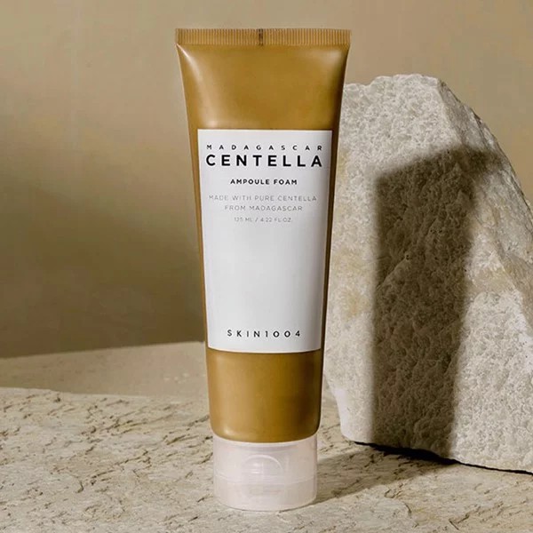 Sữa Rửa Mặt Tạo Bọt Skin1004 Madagascar Centella Ampoule Foam 125ml