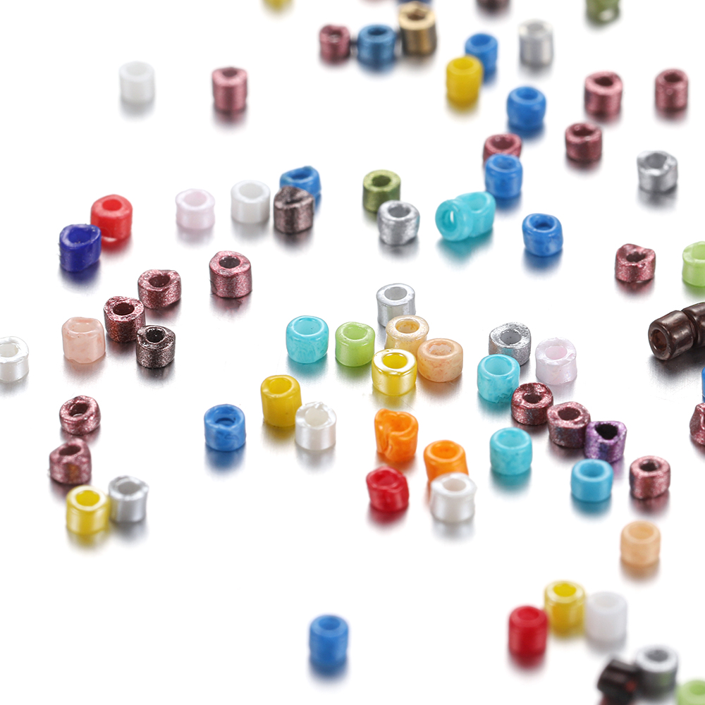 Bộ 1800 hạt nhựa xỏ lỗ St.kunkka nhiều màu sắc (2mm)