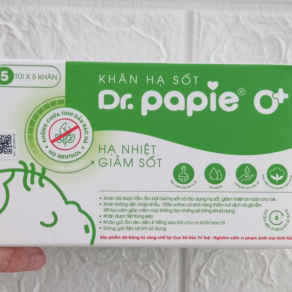 Khăn hạ sốt Dr.Papie. Khăn lau thảo dược giúp hạ nhiệt giảm đau do mọc răng an toàn cho trẻ sơ sinh