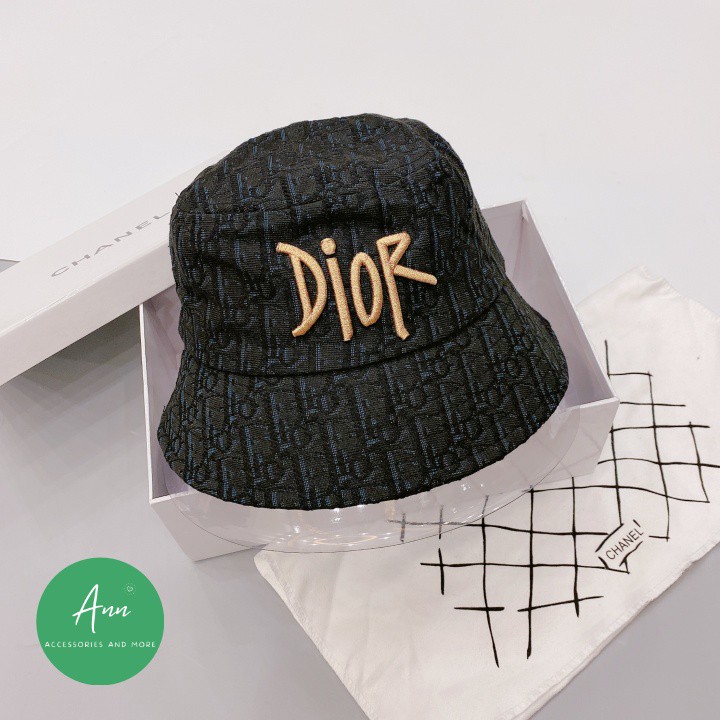 Mũ Bucket Dior Cao Cấp, Logo Thêu Nổi Chữ Vàng, Họa Tiết Ấn Tượng, Bảng Màu Thời Thượng, Hàng QCCC Full Tag