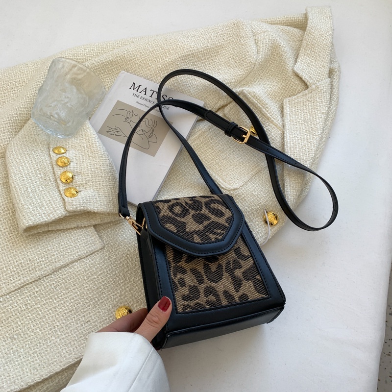 Túi đeo chéo IELGY đựng điện thoại họa tiết hình thoi nhỏ/ da báo đa năng cho nữ