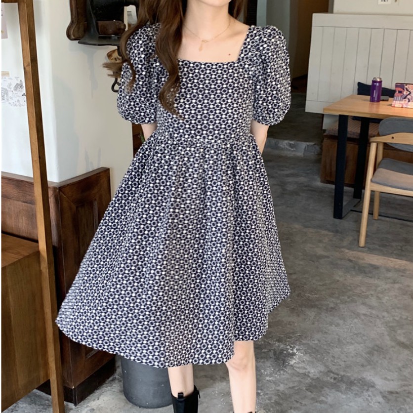 Đầm BabyDoll Cutout Lưng