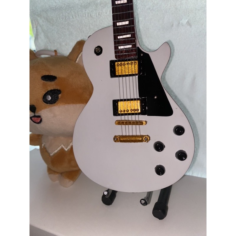 Gibson Đàn Guitar Les Paul Alpine White 'baba' Day6 Có Chữ Ký