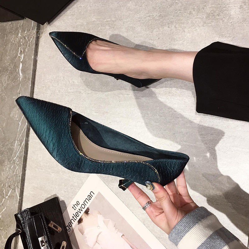 Giày cao gót da mềm mũi nhọn đính đá thời trang 2021 cho nữ