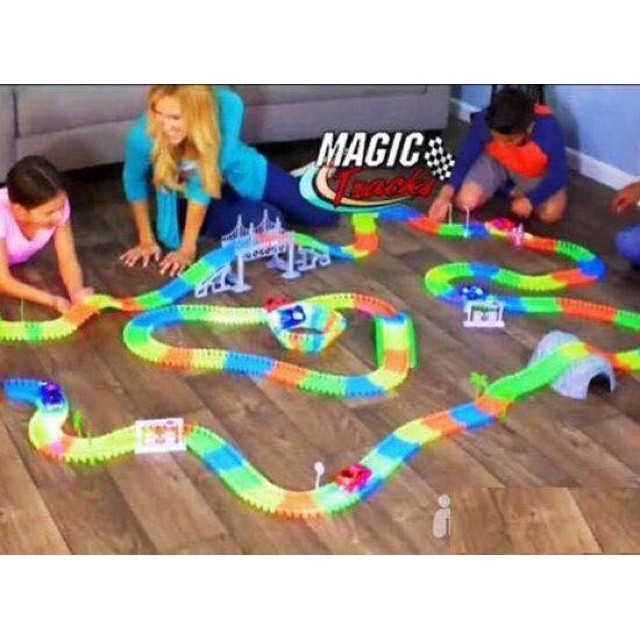 Bộ lắp ghép đường đua ô tô Magic Track 200 miếng (loại lớn)