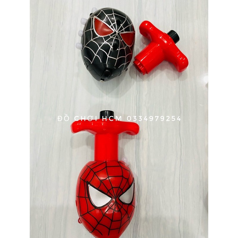 [CÓ ĐÈN NHẠC] Đồ chơi trẻ em cù quay siêu nhân nhện spider man dành cho bé thích cù banh quay cót xoay, nhấn cót 8832