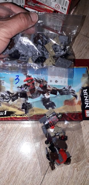 Lắp ráp LegoNinja rồng 61002 có trên 100 chi tiết bằng nhựa
