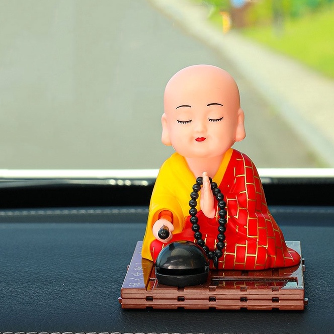 Tượng phật để trên ô tô có đế tượng phong thuỷ