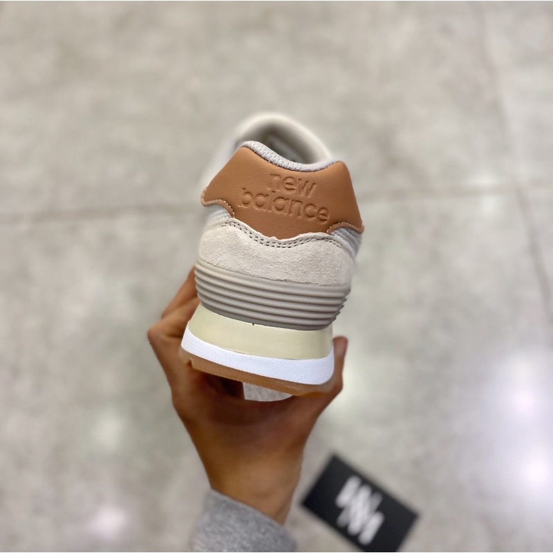 Giày thể thao nb cam nâu