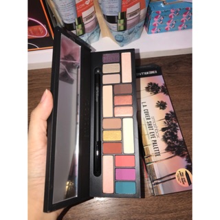 Bảng phấn mắt Smashbox kèm eyeliner fullsize