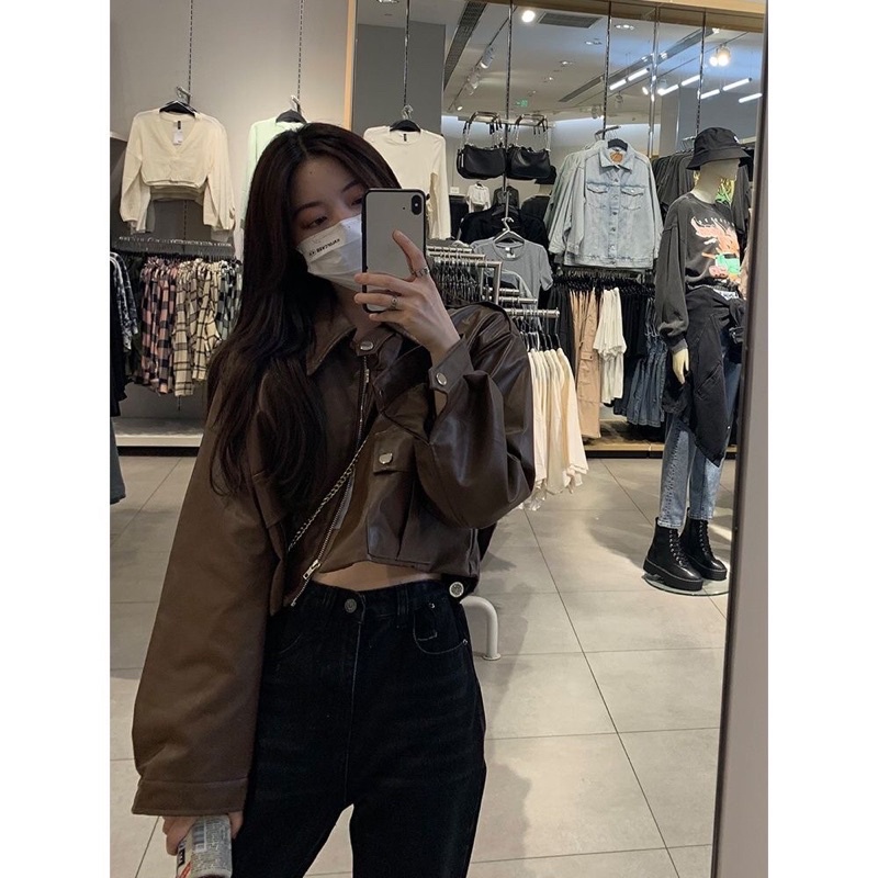 Áo khoác da croptop dáng ngăn cá tính