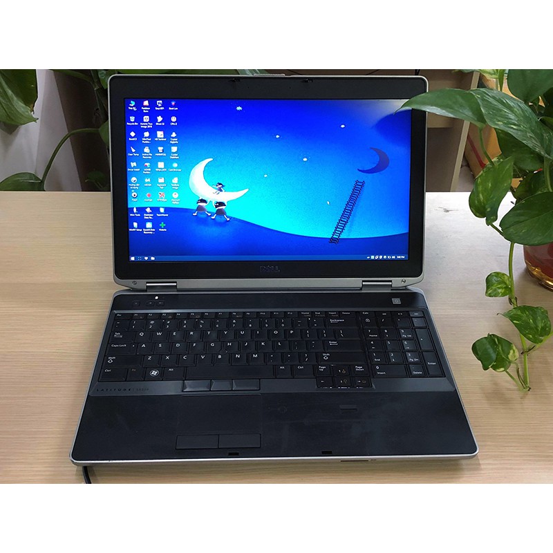 Laptop Dell Latitude E6530 Core i5, Card màn hình rời, màn hình HD+