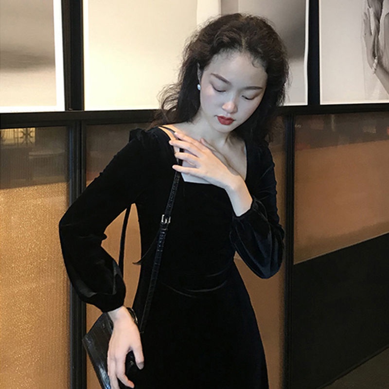 Đầm nhung đen dáng dài cổ vuông kiểu Retro Pháp thanh lịch | BigBuy360 - bigbuy360.vn