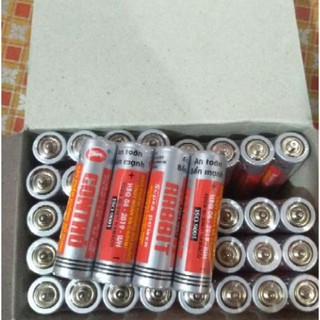Vỉ 4 cục pin con thỏ