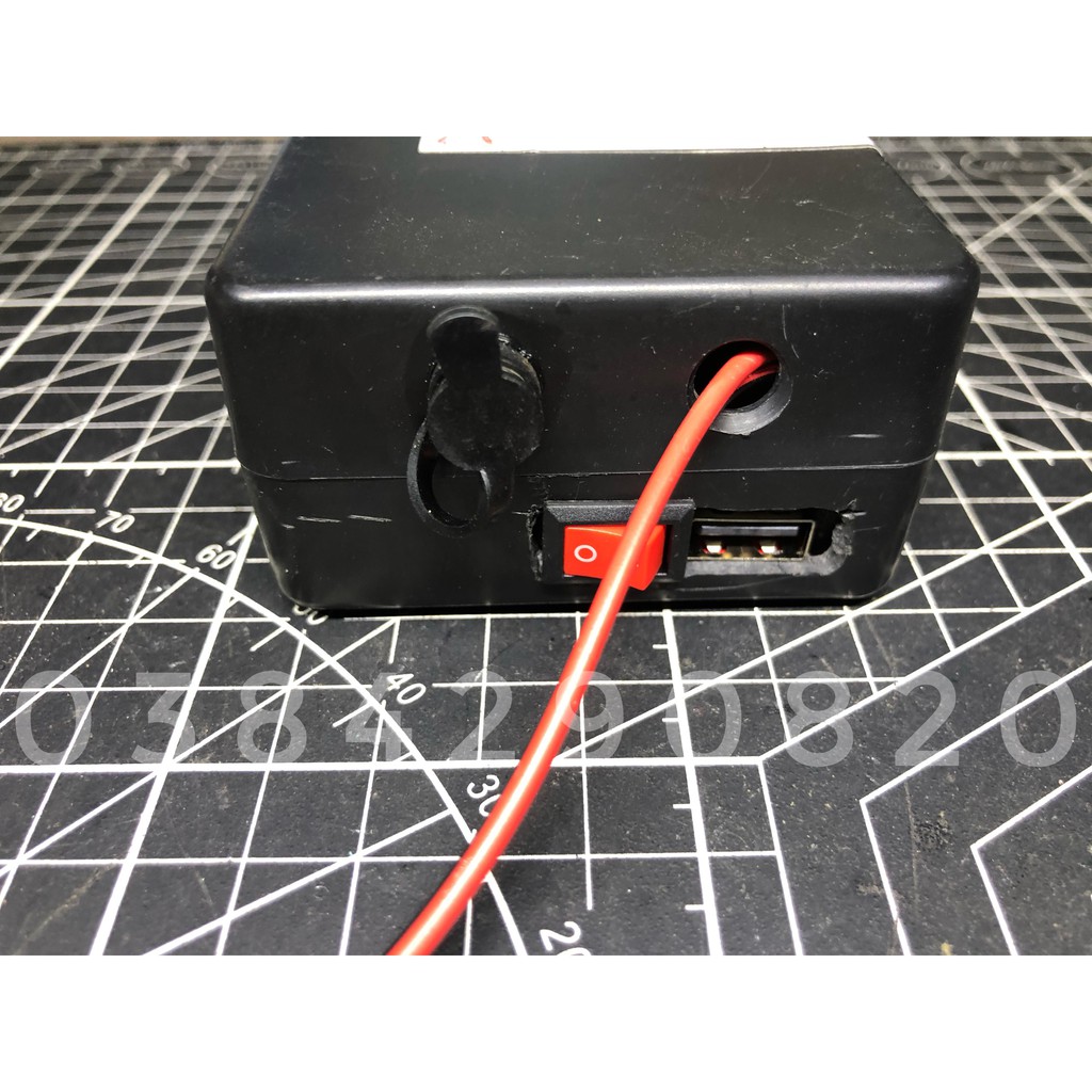 Pin dự phòng DIY 3-5 cổng out 12V và 5V dùng cho model wifi kiêm sạc Phone và kích sạc