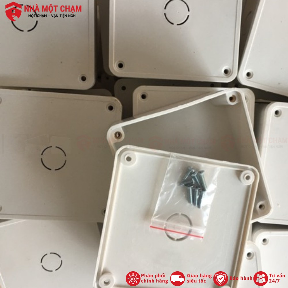 Hộp kỹ thuật camera chống nước, kích thước 110x110x5mm | BigBuy360 - bigbuy360.vn