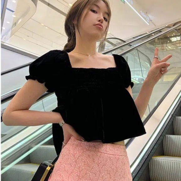 Set Áo Kiểu Tay Phồng Cổ Vuông Màu Hồng / Đen Thời Trang Sang Trọng Cho Nữ
