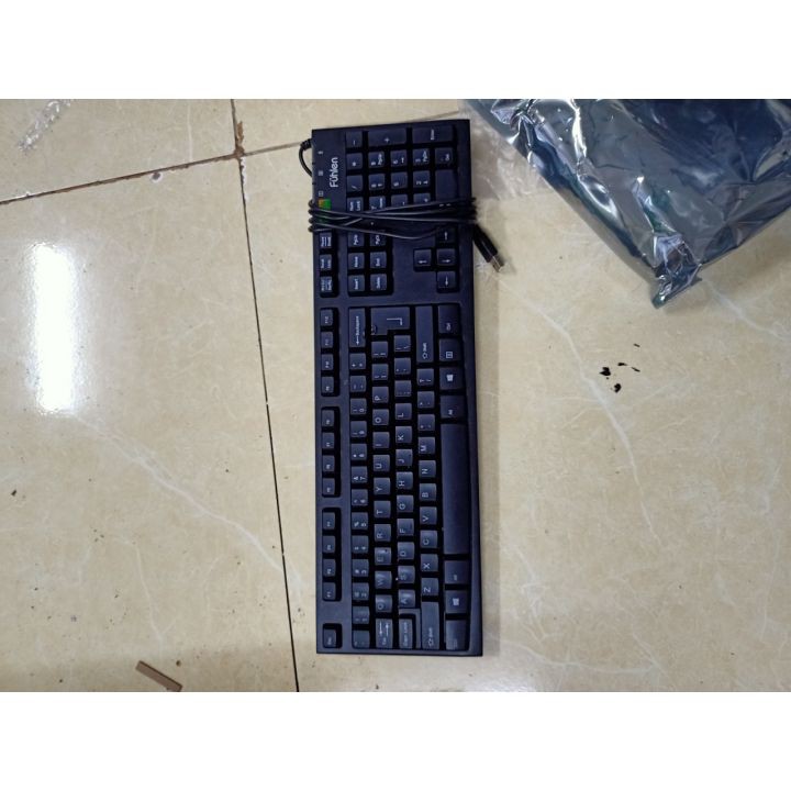 Bàn phím, chuột, tai nghe, nút nguồn, dây nguồn, fan cpu Hàng thanh lý net vẫn dùng tốt.Hàng chính hãng, chất lượng.