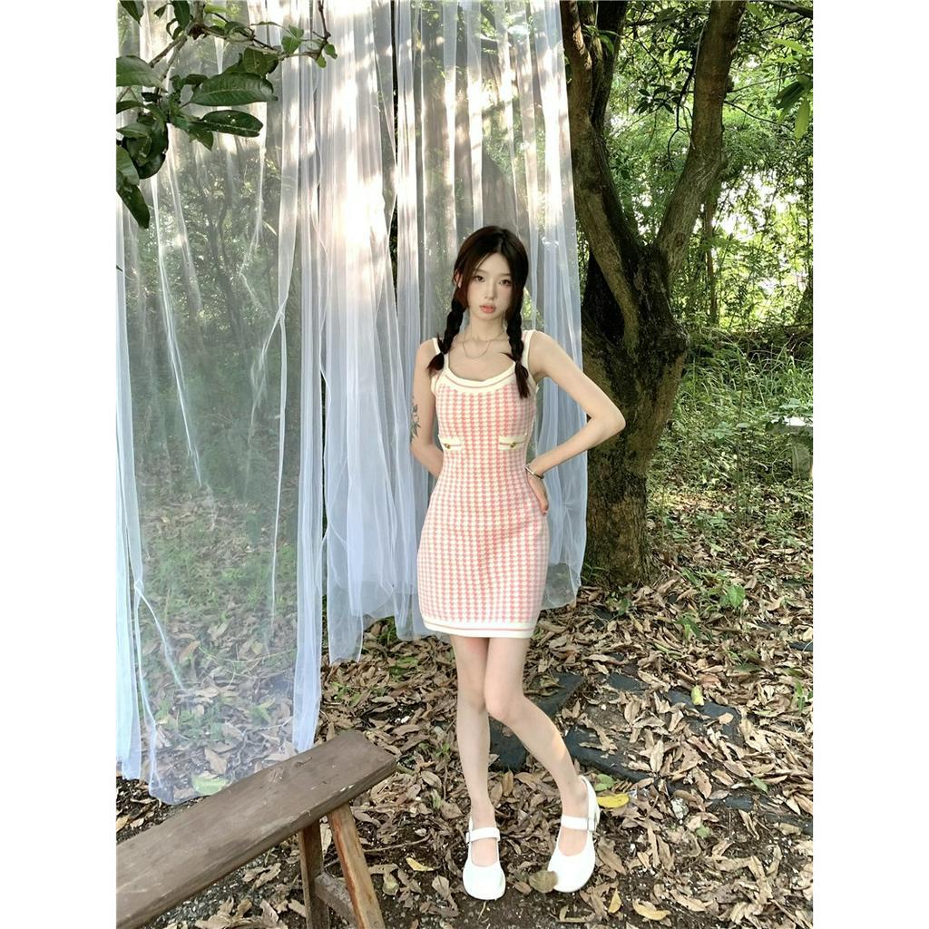 Áo Croptop Hai Dây Dệt Kim Thời Trang Mùa Hè 2023