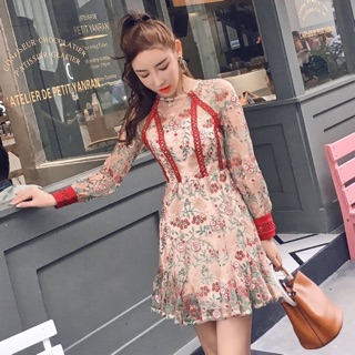 Đầm ren xoè thêu hoa qccc