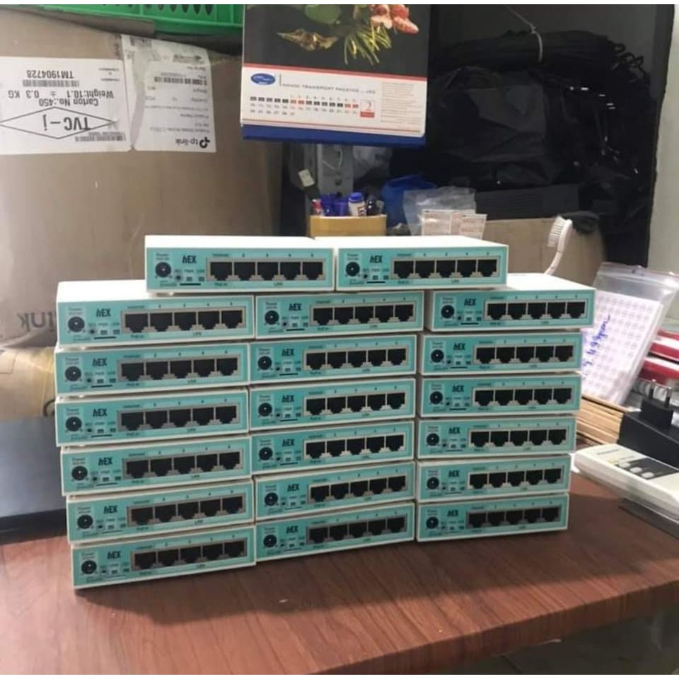 Router cân bằng tải Mikrotik 750Gr3