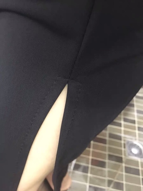 Chân váy midi xẻ tà màu đen cực sexy MV06 | BigBuy360 - bigbuy360.vn