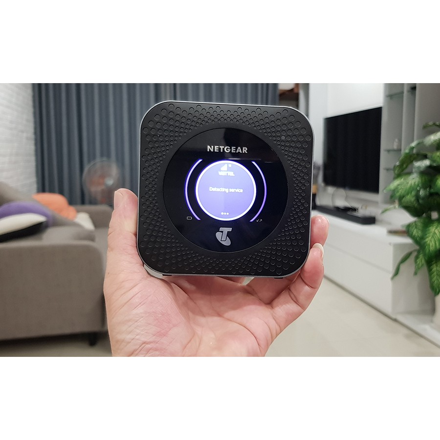 Bộ Phát Wifi 4G Cao Cấp Netgear M1  - Hàng Thương Hiệu Mỹ - Tốc độ 4G 1000Mbps -Pin 5040mAh - Hỗ Trợ 20 Máy