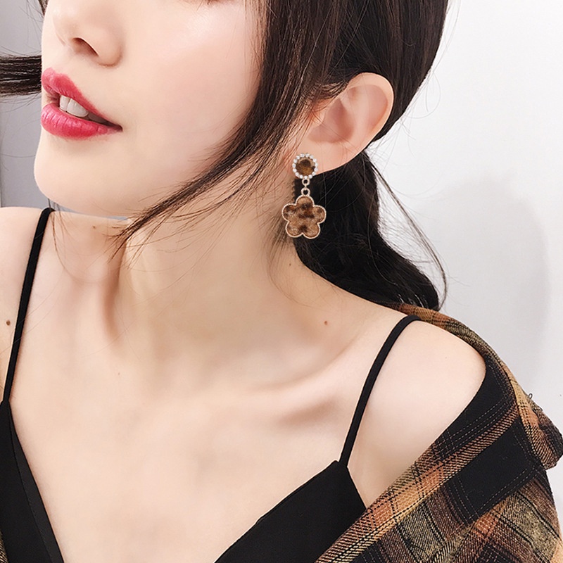 Bông Tai Họa Tiết Da Báo Phong Cách Âu Mỹ Cá Tính