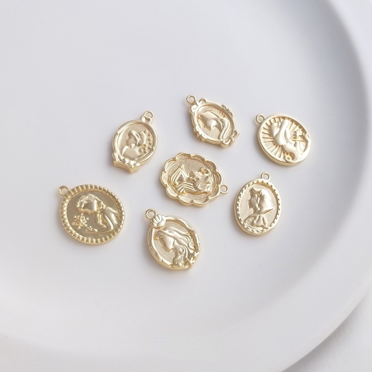 Mặt Dây Chuyền Bằng Đồng Mạ Vàng 14K In Hình Công Chúa Elsa Jasmine Bạch Tuyết