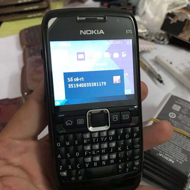 Nokia E71 nguyên zin chính hãng ( máy +pin + sạc ) hàng mới về