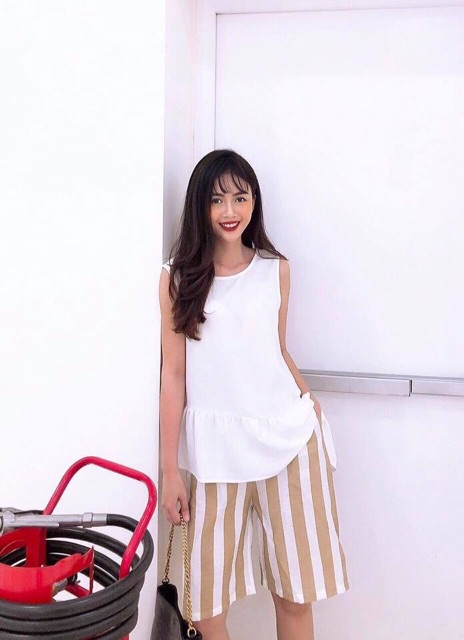 Áo kiểu- quần đũi xuất dư. 2 màu nâu- trắng