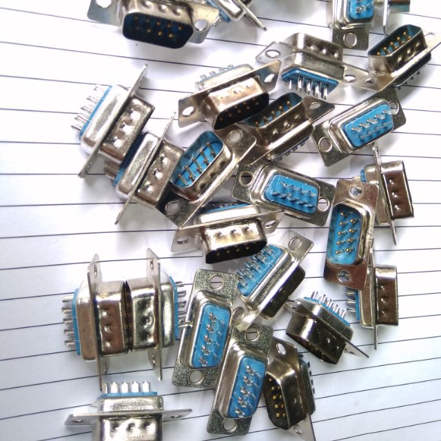 Cổng Com Đực 9 Chân