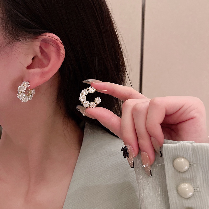 Bông Tai Hình Chữ C Đính Hoa Phong Cách Retro 2022